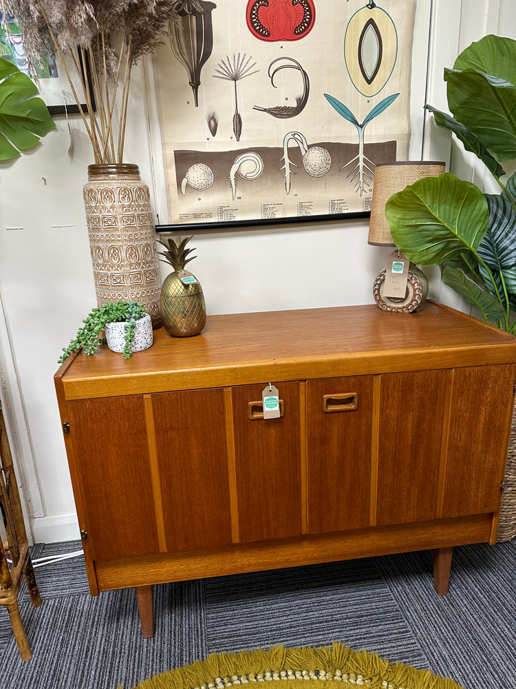 
                
                    Load image into Gallery viewer, Compact Scandi 1960s sideboard/vinyl storage
                
            